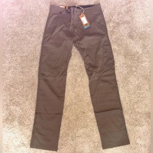 NEW WITH TAGS; Prana; 32x34 Stretch Zion Straight Mud